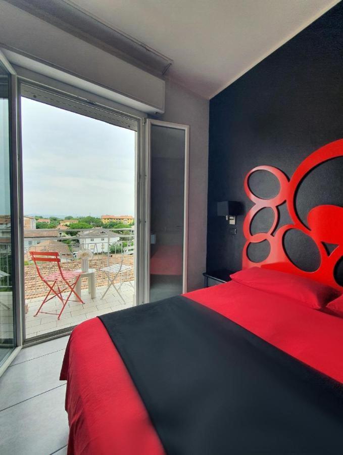Coelho Boutique Hotel Gatteo a Mare Exterior photo